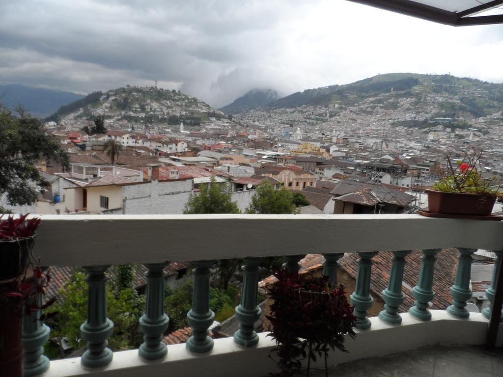 Casa Vista Hermosa Quito Bagian luar foto